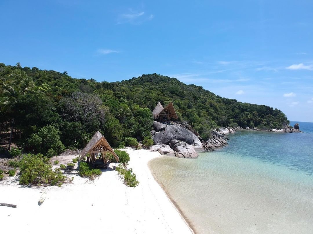 Pulau Samak Pada Siang Hari